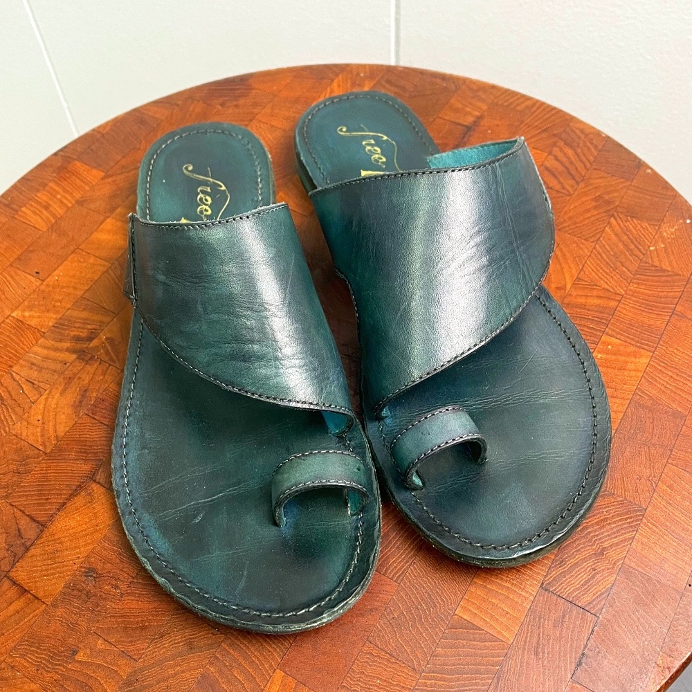 Free People Women's Sant Antoni Toe Loop Sandals Size 38 US 7.5